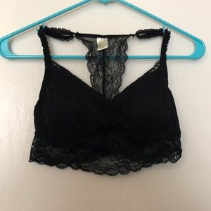 black lacy bralette